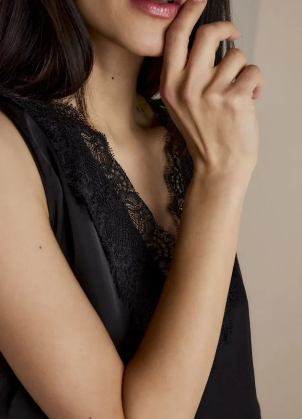 Vrouwen Summum Woman Tops & T-Shirts | Satijnen Top Met Kant